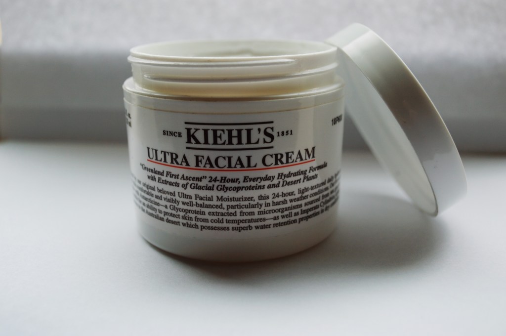 6 Reasons Why You Need This Moisturizer This Winter That Is Perfect For All Skin Types